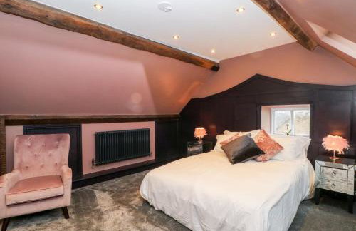 HollyDale - Photo 31