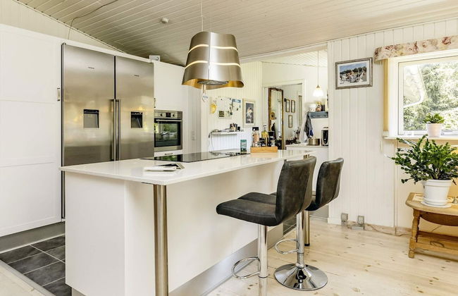 6 Person Holiday Home in Hals - Photo 3