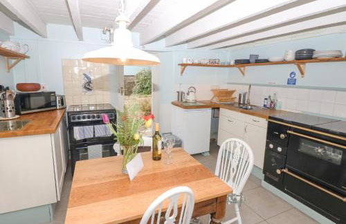 The Bathing House - Photo 5