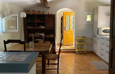 Bastidon, Petite bastide pour 2 avec bassin et jardin privé - Foto 5