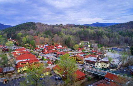 Haus in the Heart of Helen - Vacation Suites - Foto 29