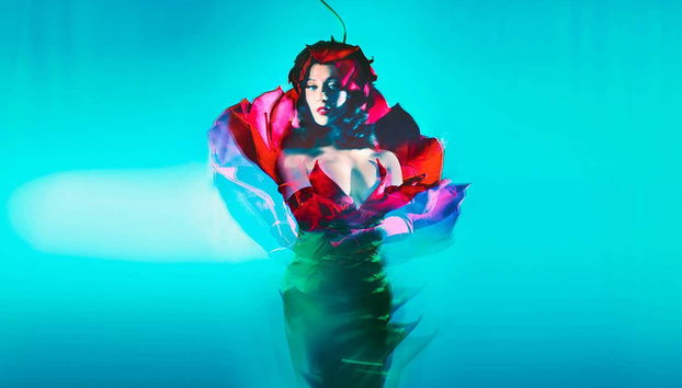 BLINDED by DELIGHT Grand Show at Friedrichstadt-Palast Theatre - Foto 5