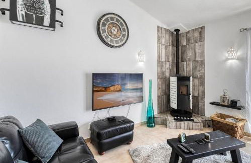 91 adm fabulous townhouse with communal pool - Foto 2