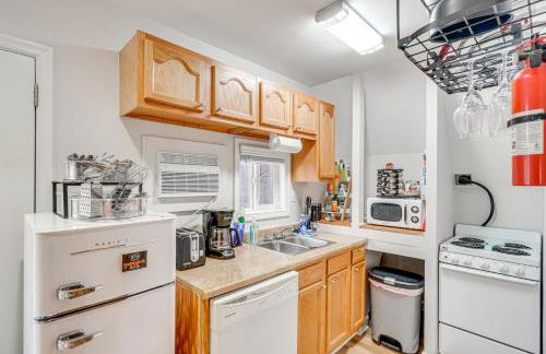 Epic Brunswick Apartment with Deck! - Foto 9