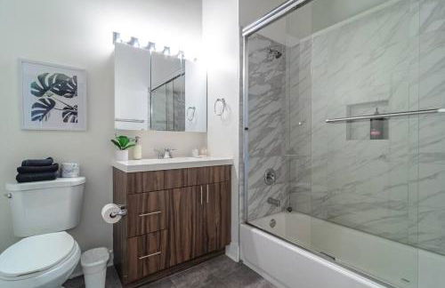 McCormick Place Huge 2BR Cozy Loft Suite with Optional Parking Sleeps 8 Near Soldier Field and Grant Park - Foto 18