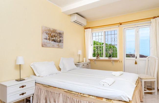 Townhouse with Sea View in Benalmadena Ref 116 - Photo 2