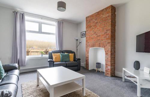 East House-Sleeps 5-Pet friendly-Garden-Parking - Foto 9