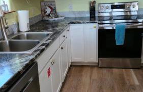 Private Lazy River Pool, 4-bed house, & dock - Foto 8