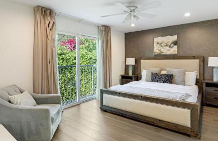 LA Hillside Retreat w Pool Views Fire Pit Outdoor Lounging Casa Bellagio by AvantStay - Foto 20