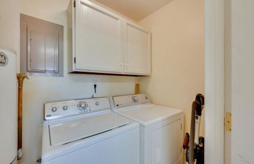 Walk to Lake Loveland Mtn-View Retreat with Balcony - Foto 22