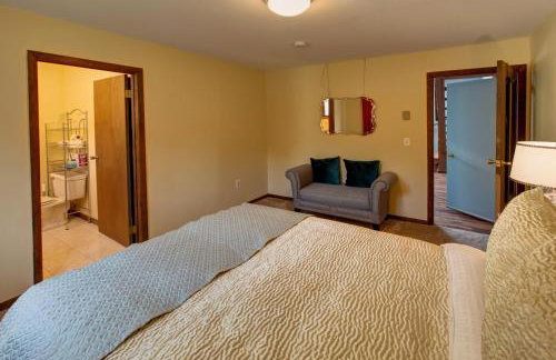 The Guest House - Photo 24