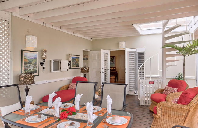 Dreamin Villa - 3 B R Beachfront w Staff - Photo 4