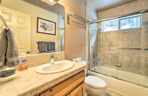 Great for Groups Soda Springs Cabin with Deck! - Foto 25