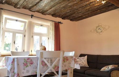 Fachwerkhaus mit rustikalem Weinkeller und Garten, ganze Unterkunft, gute Lage - Photo 8