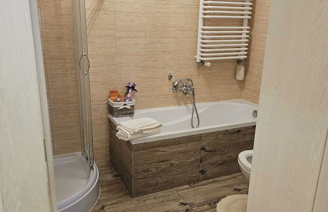 2 Bed Apartment in Zyrardow - Photo 20