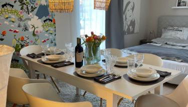 Architect-Apartments 80qm 3 Schlafzimmer, integrierter Küche und Bad, 2min von A8, Garten mit Sitzgruppe, ruhig und modern - Foto 2