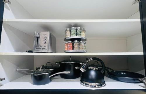 Stylish & Fully Renovated Home! - Foto 15