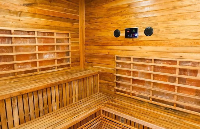 NEWCC HOTEL & SERVICED APARTMENT - Photo 28