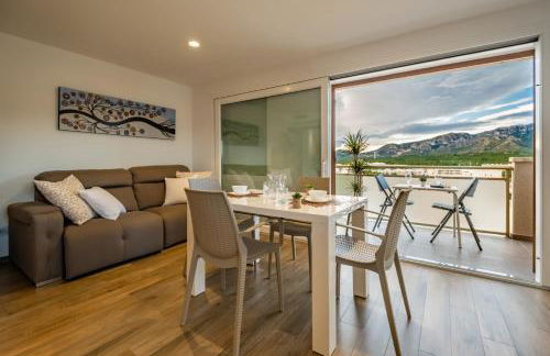 Apartamento con terraza, vistas playa y montaña - Foto 5