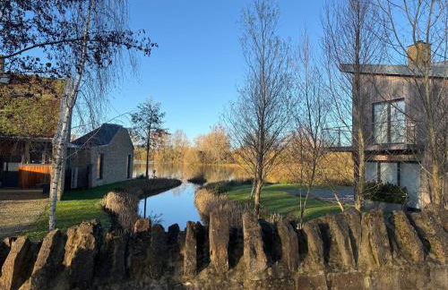 HM111 Penthouse Apartment with Lake View & free Spa Access- Lower Mill Estate Cotswolds - Foto 32