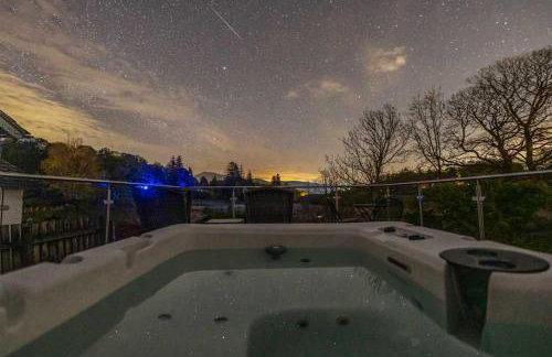 Fox Corner, Ambleside, romantic retreat for two, dog friendly, hot tub - Photo 27