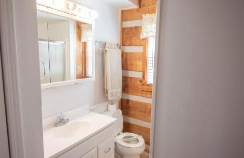 River Access, VIEWS, Sleeps 8, Fire Pit - Foto 15