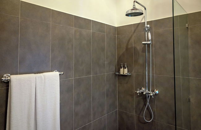 Writer's Lodge By Ishq - Photo 49