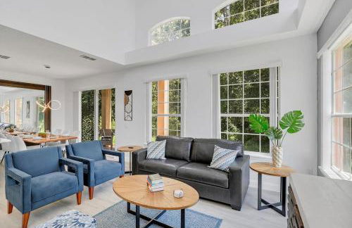 Modern Vacation Home Minutes Away From The Parks - Foto 1