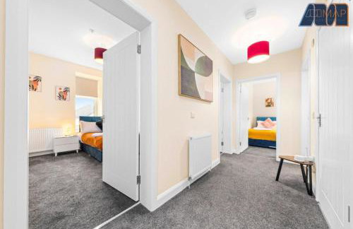 4 Bed Flat With Parking Sleeps 8 in Fife - Foto 28