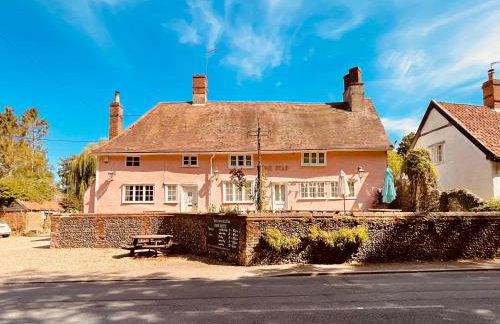 Cosy and eco-friendly cabins next to 16th century pub - Foto 12
