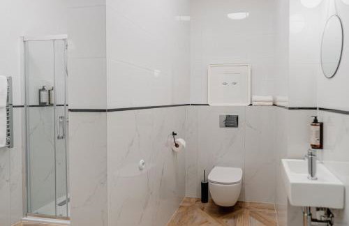 N33 Premium Apartments Old Town Kraków – Destigo Hotels - Photo 42