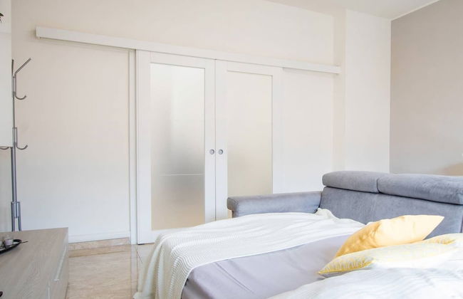 JOIVY Milano Fiera Cozy & Elegant Apartment - Photo 8