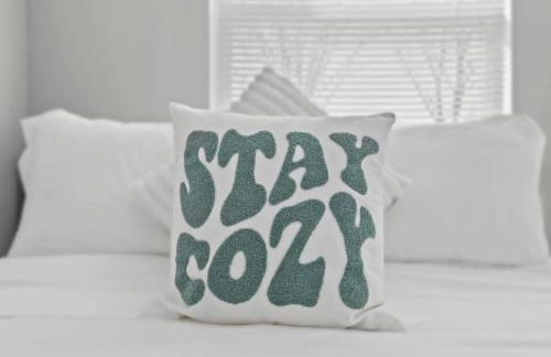 Massive home downtown with Hot Tub - Foto 35