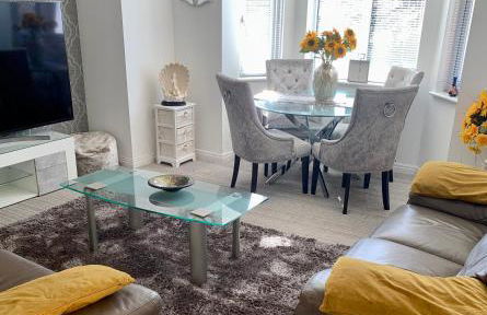 Kensington Luxury Apartment on Gated Development in Leafy edge of Chorley Town Centre - Foto 2