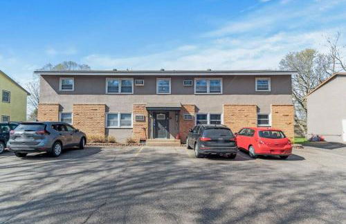 Tranquil 2BR Apt Mpls - 8073 Apt 1 - Foto 15