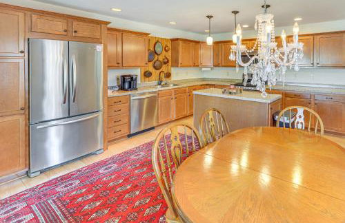 WFH-Friendly Columbiana Vacation Rental with Deck! - Foto 9