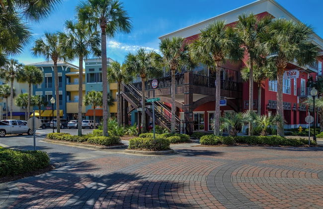 Modern + New Construction & Gulf Views; 3 Pools & Steps to Beach - Foto 72