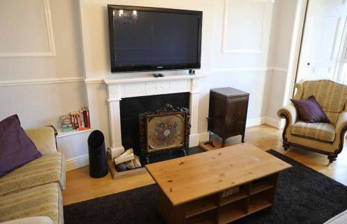 Midsomer Manor, Sleeps 16, Hot Tub, Near Bath - Foto 7