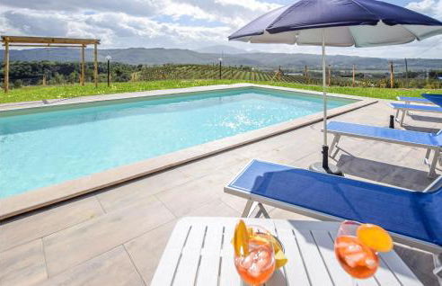 5 Bedroom Beautiful Home In Giove - Foto 13