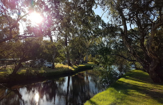 Euroa Caravan Park - Foto 40