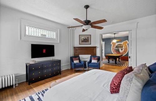 Bourbon Trail Duplex~ HOT TUB~ Walk to Downtown - Foto 28