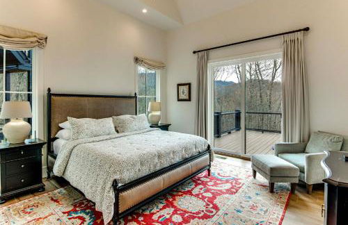 Deck and Mountain Views Black Chalet in Glenville - Foto 22