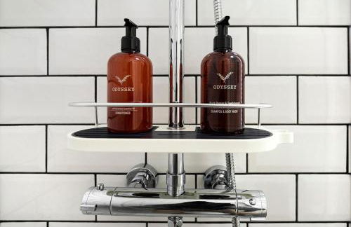 Guild Lodge 3 Bedrooms 3 Bathroom Home - Fast London Access - Photo 9