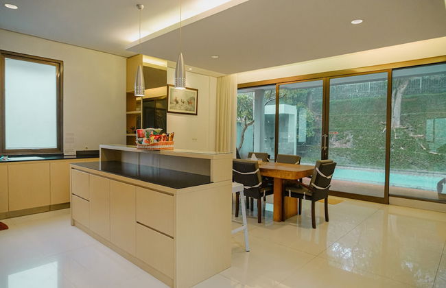 Ohara City View 5BR Villa Heated Pool and Billiard - Photo 9