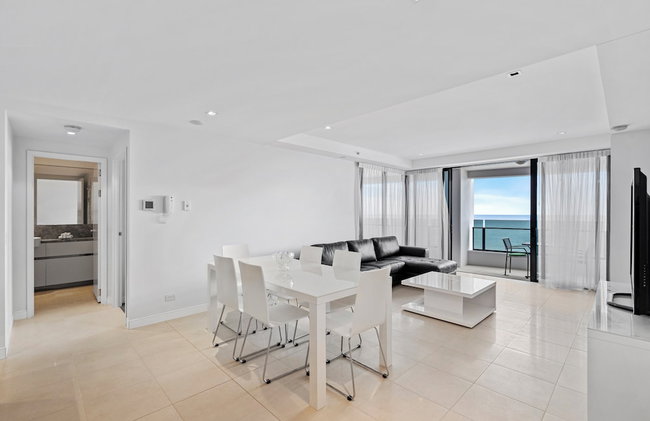 Soul Beachfront Apartments - HR Surfers Paradise - Photo 18