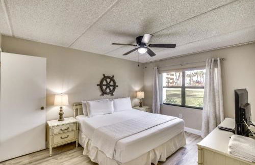 Daytona Condo with Community Pool, Walk to Beach! - Foto 15