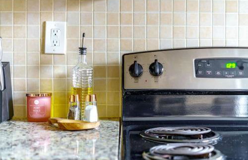 Jungle Book by Jungle House Walkable to High Street Downtown & Short North Near Nationwide Arena OSU & Convention Center Free Parking 5 800 Reviews - Foto 43