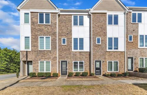 3BR Townhouse King Bed Garage Near NC State - Foto 10