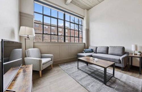 2125 Superior Living - Photo 130