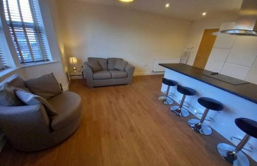 Spacious 2 double bed apartment - Free Parking - Central Beeston location - Foto 7